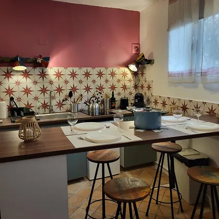 Apartment 2 Pieces Intramuros Place Pie *